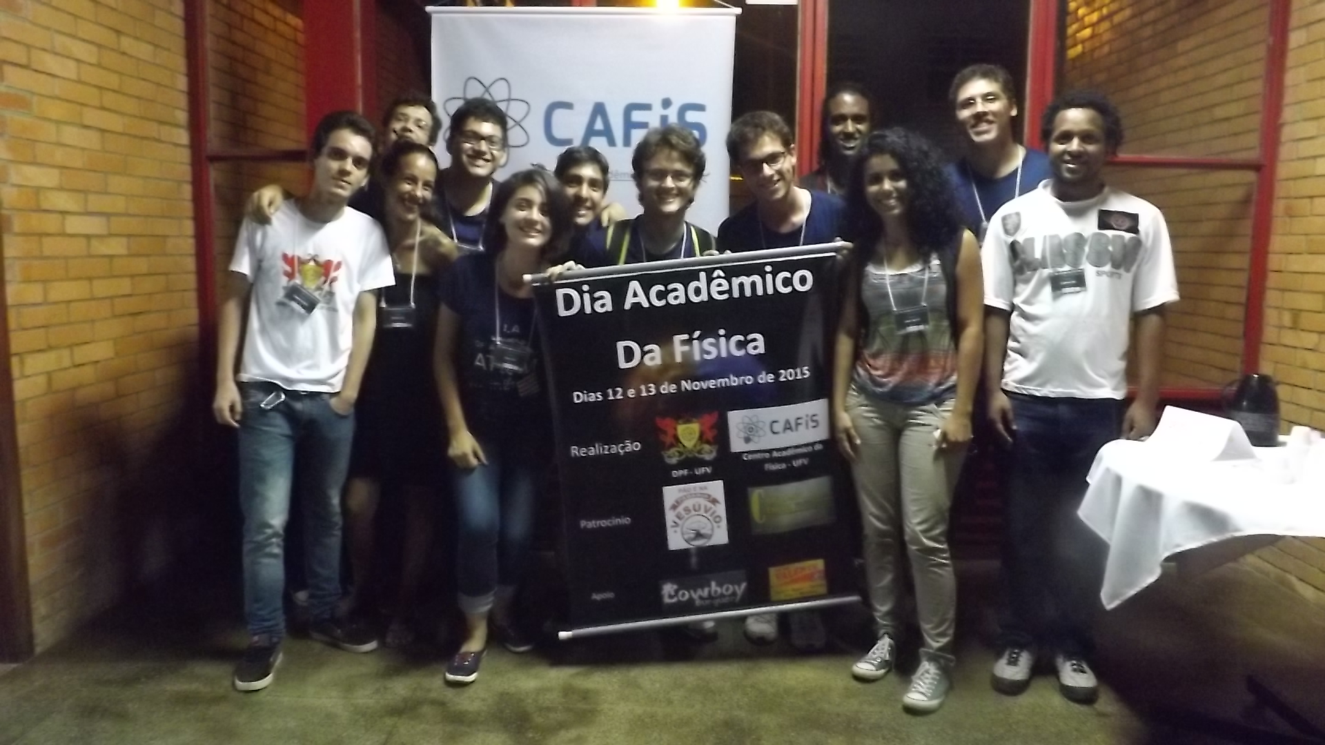 Primeira chapa do CAFís durante a realização do Dia Acadêmico.
